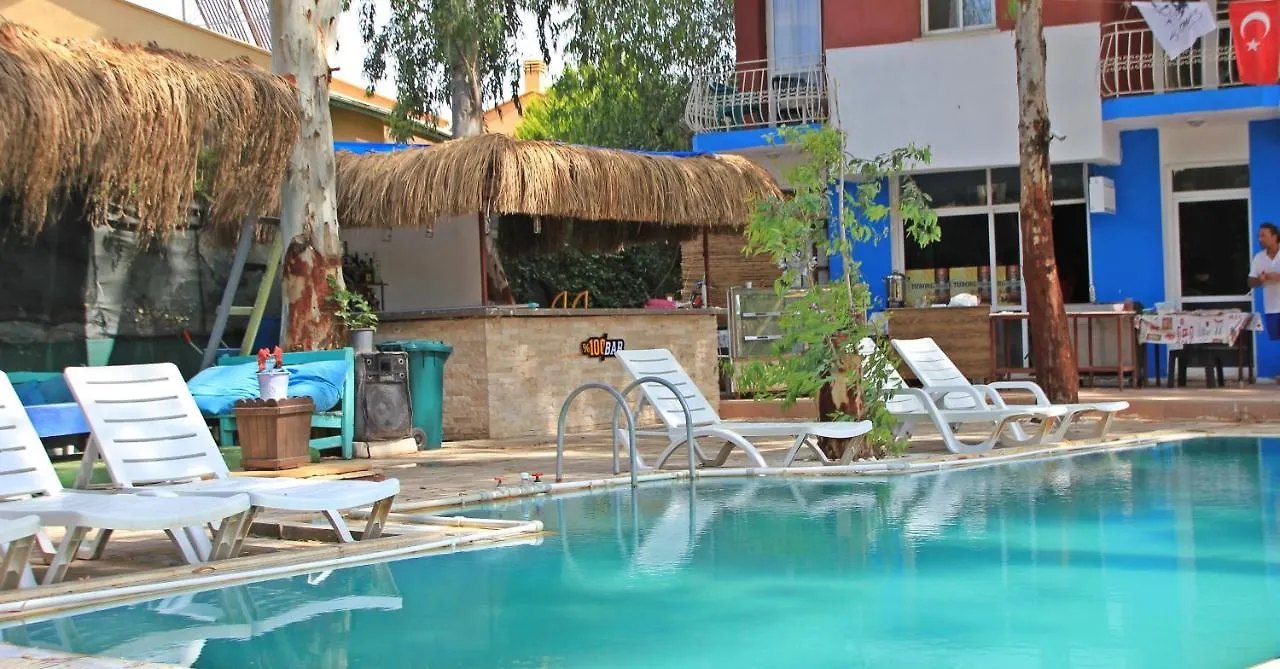 Urkmez Deniz Apart Otel Seferihisar