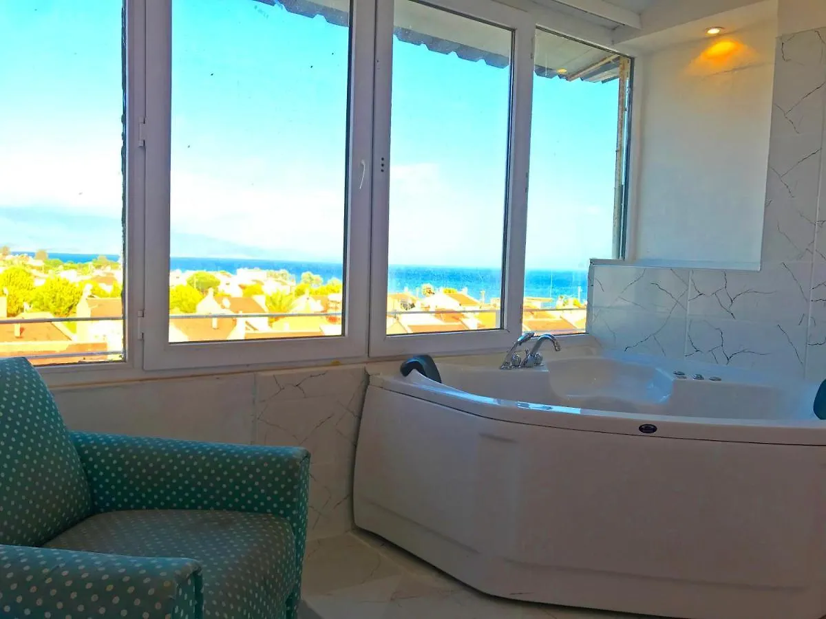 Urkmez Deniz Apart Otel Seferihisar Turkey