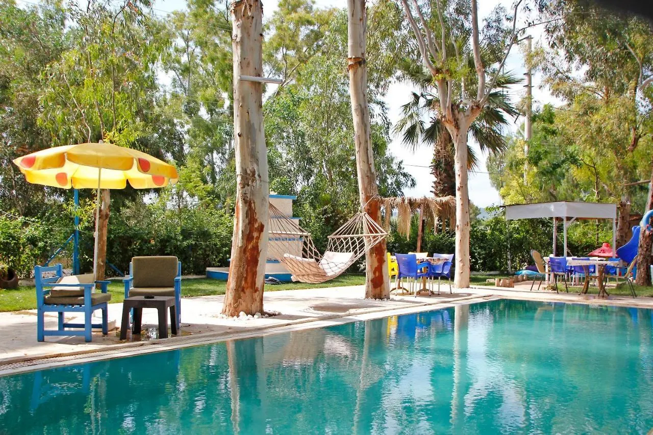 Urkmez Deniz Apart Otel Seferihisar 0*,