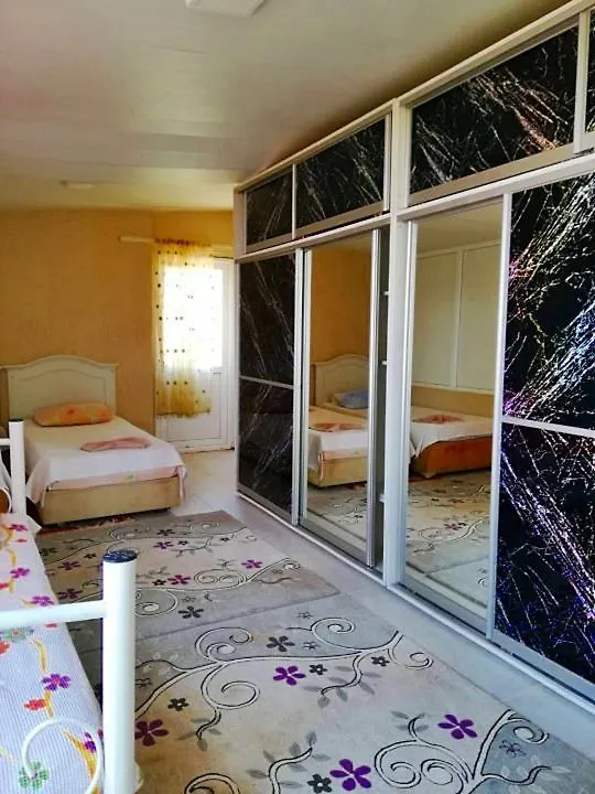 Urkmez Deniz Apart Otel Seferihisar Bed & Breakfast