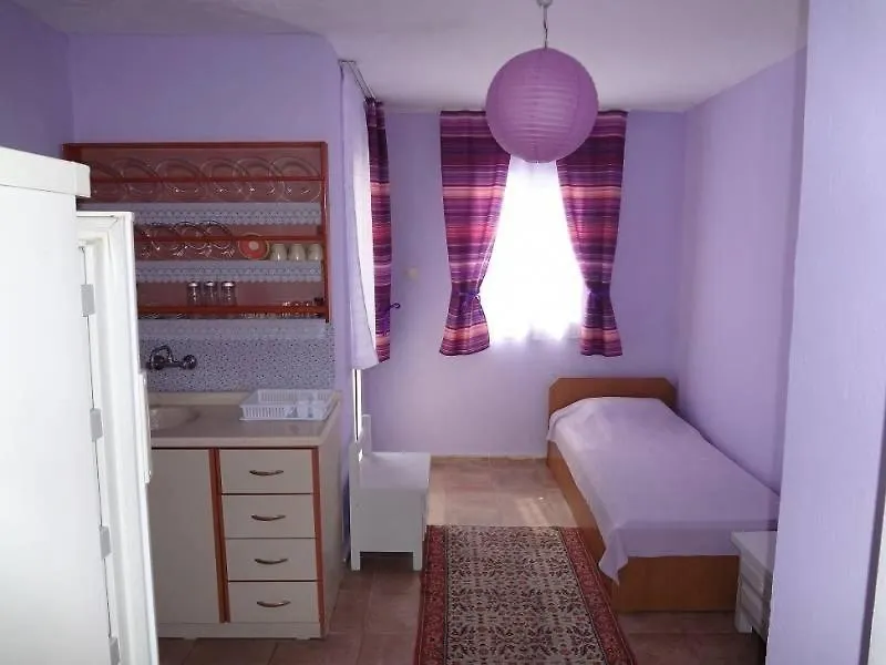 Urkmez Deniz Apart Otel Seferihisar 0*,  Turkey