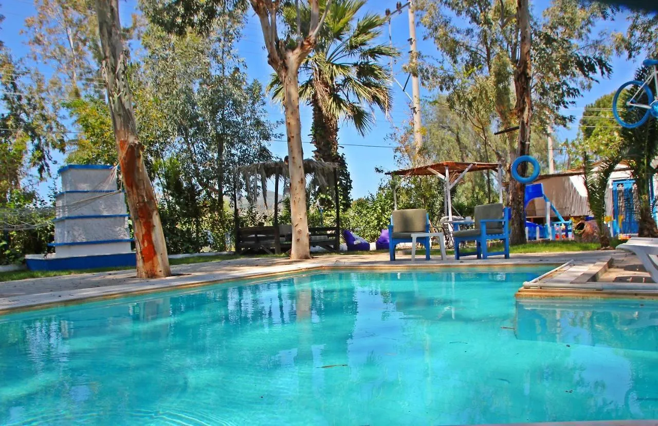 Urkmez Deniz Apart Otel Seferihisar Turkey