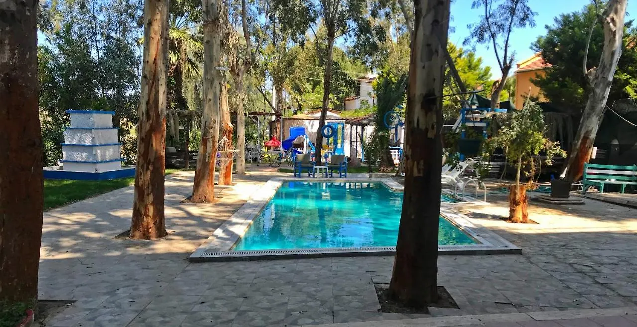 Urkmez Deniz Apart Otel Seferihisar 0*,